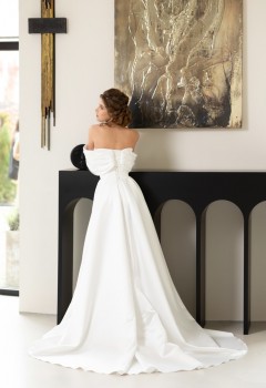 Свадебное платье «Сабрина»