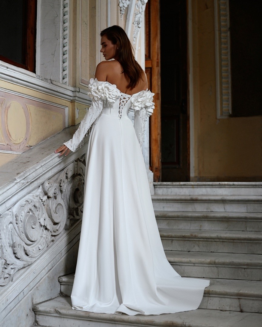 Свадебное платье «Девон А-силуэт без рукавов»